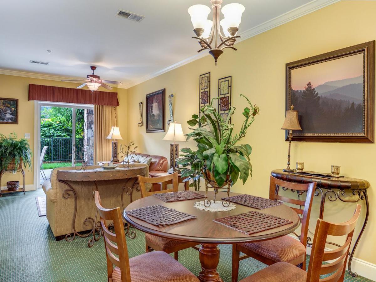 Downtown Delight, 2 Bedrooms, Pool, Hot Tub, Sleeps 6 Gatlinburg Exterior photo
