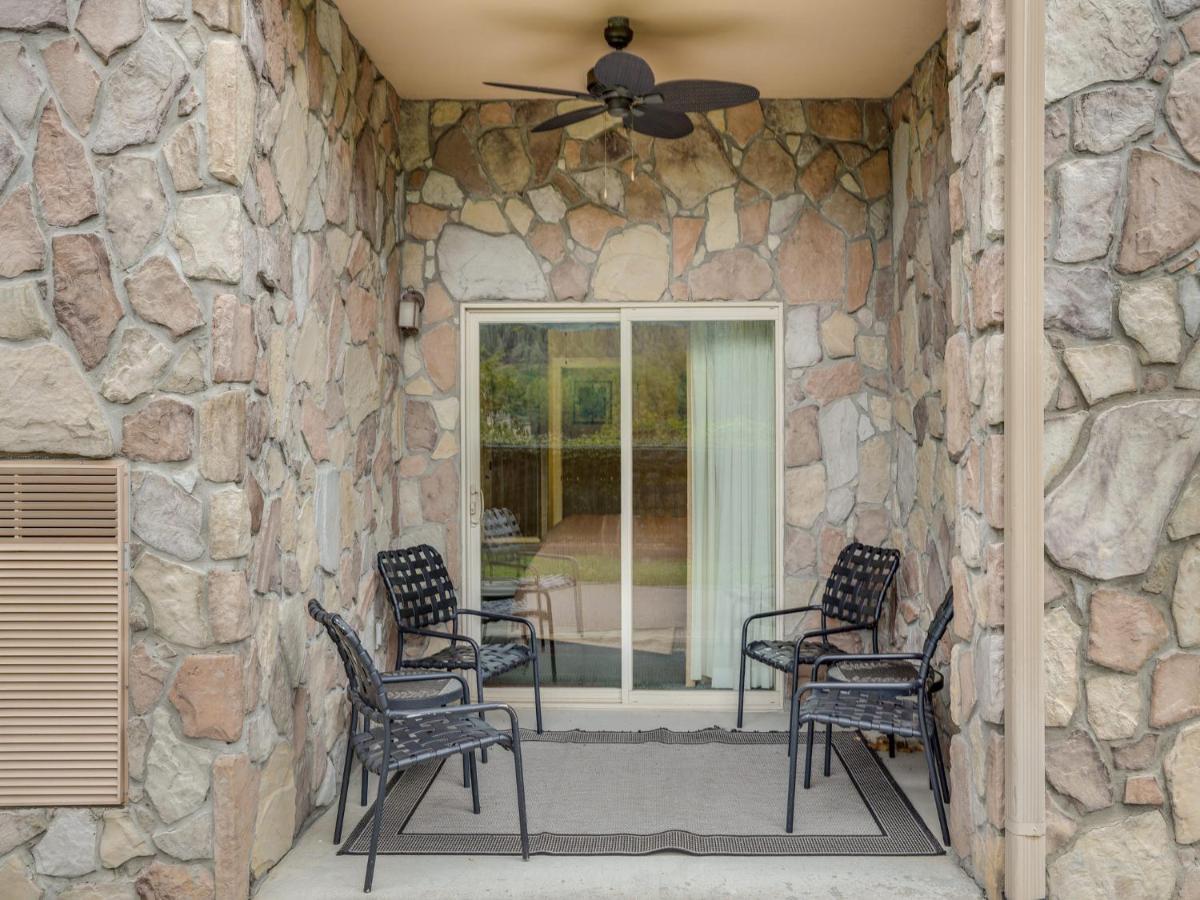 Downtown Delight, 2 Bedrooms, Pool, Hot Tub, Sleeps 6 Gatlinburg Exterior photo