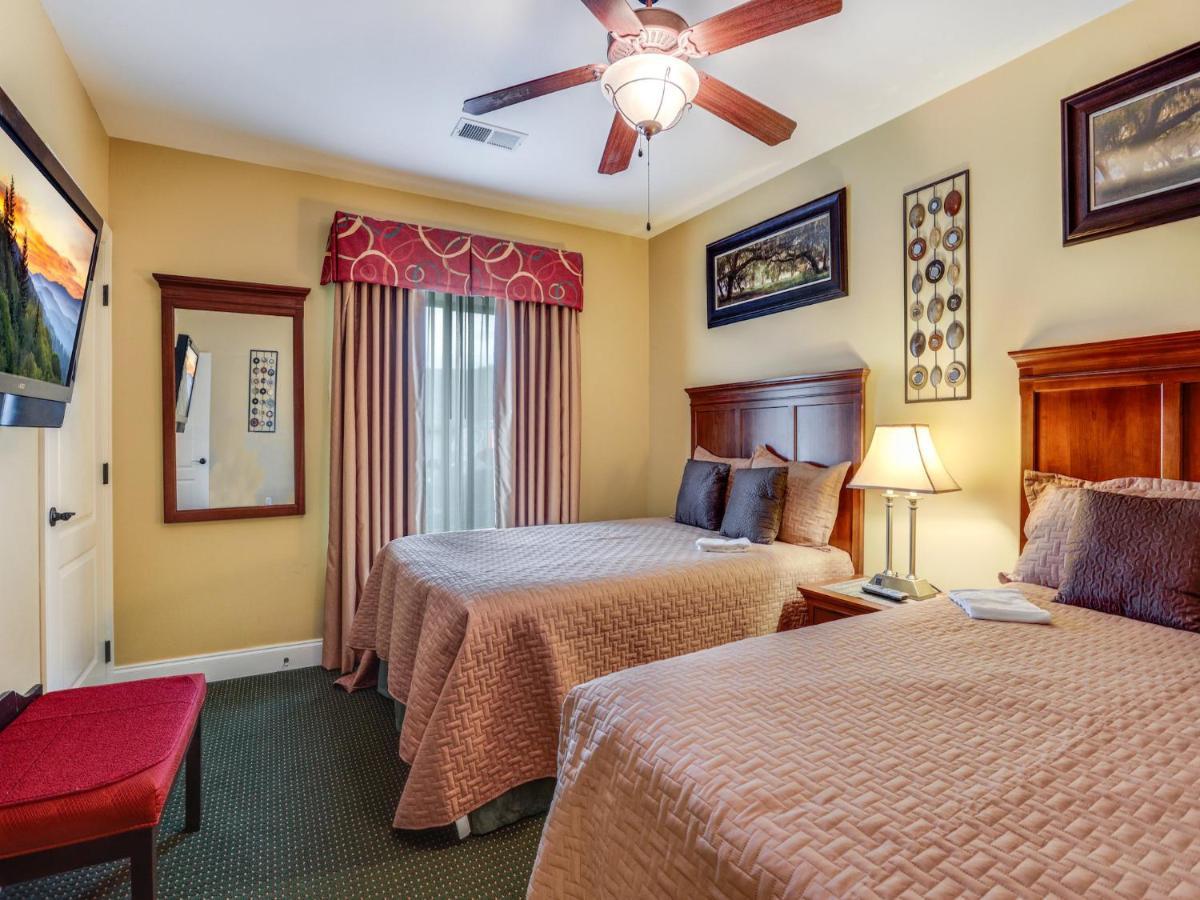 Downtown Delight, 2 Bedrooms, Pool, Hot Tub, Sleeps 6 Gatlinburg Exterior photo